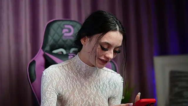 RachelRave online show from February 19, 2025, 3:39 am