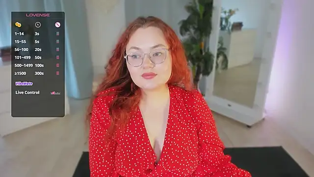 Lana Bananass online show from June 15, 2026, 11:01 am
