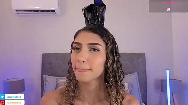 Daddysgirl1  online show from May 16, 2026, 9:35 pm