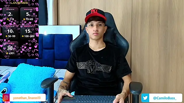  CamiloBass online show from February 13, 2026, 10:06 pm