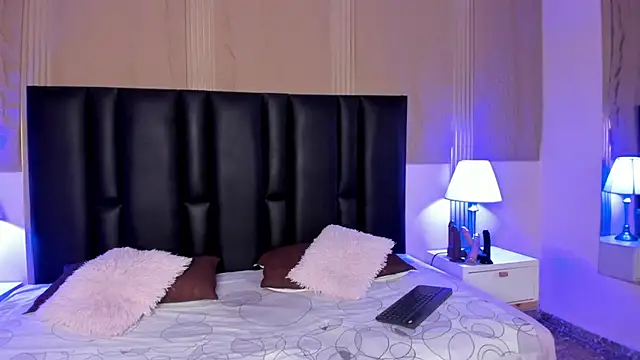 Milf meli online show from December 5, 2025, 7:10 pm