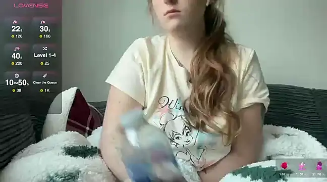 Snapshot of lilsbabyxo chatting on December 2, 2024, 3:03 pm lilsbabyxo online show from December 2, 2024, 3:03 pm