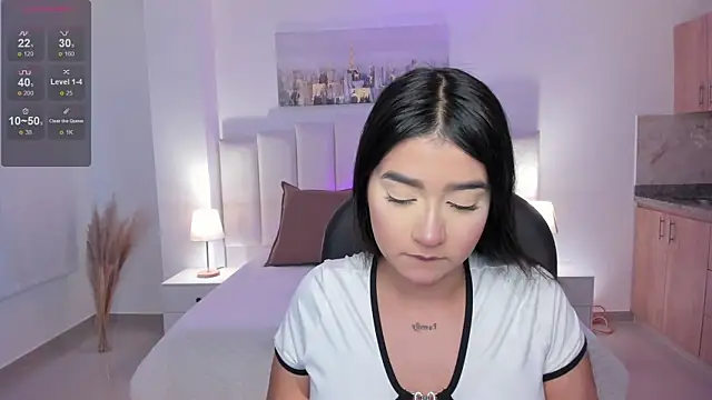 amelie jhons online show from October 2, 2025, 6:37 pm