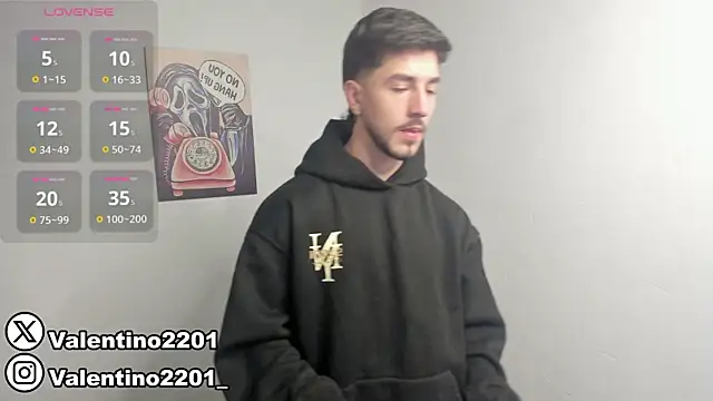Snapshot of Valentino_Xander chatting on March 1, 2025, 1:11 am Valentino Xander online show from March 1, 2025, 1:11 am