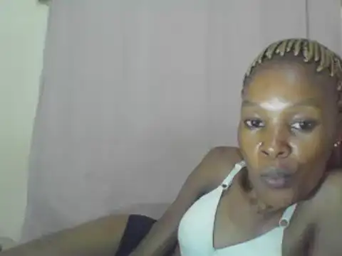 Sweetpetite254 online show from February 4, 2025, 6:38 pm