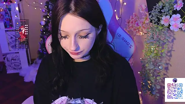 Snapshot of hikmurr chatting on March 2, 2025, 5:14 pm hikmurr online show from March 2, 2025, 5:14 pm