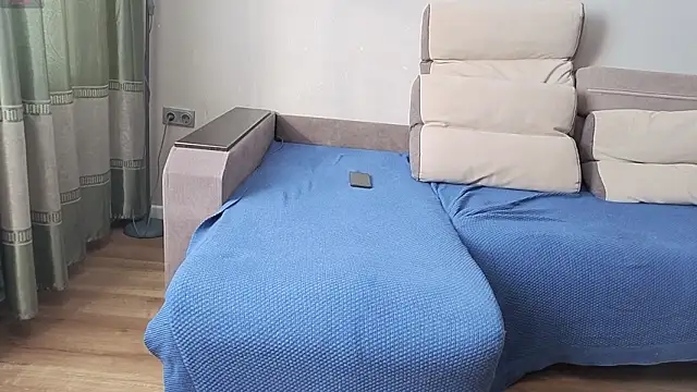 MilaaMilaa online show from February 3, 2026, 6:22 am