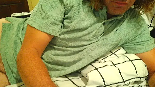 Snapshot of costanza7070 chatting on October 6, 2025, 3:59 am costanza7070 online show from October 6, 2025, 3:59 am