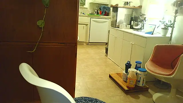 Snapshot of costanza7070 chatting on October 23, 2025, 2:00 am costanza7070 online show from October 23, 2025, 2:00 am