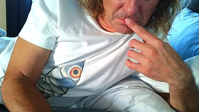 Snapshot of costanza7070 chatting on October 24, 2025, 12:41 am costanza7070 online show from October 24, 2025, 12:41 am