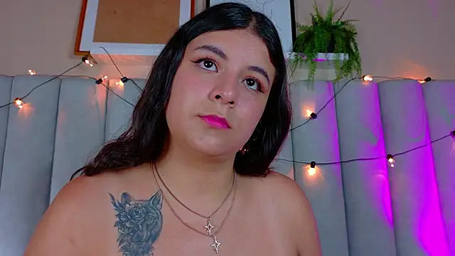 Snapshot of EngelStone chatting on November 8, 2025, 7:34 pm EngelStone online show from November 8, 2025, 7:34 pm