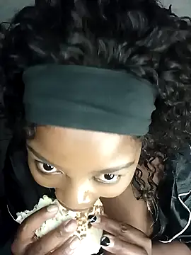 bigbootyboohle online show from December 12, 2024, 5:59 pm