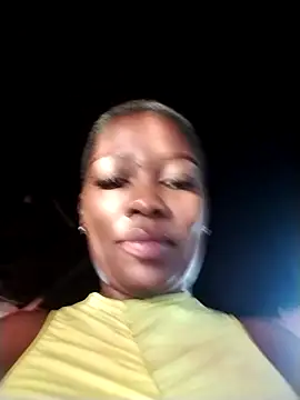 bigbootyboohle online show from November 14, 2025, 4:17 pm