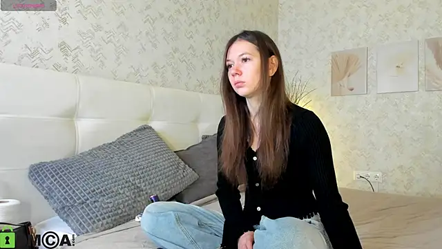 Snapshot of Nicole_Charm chatting on September 14, 2025, 9:58 pm Nicole Charm online show from September 14, 2025, 9:58 pm