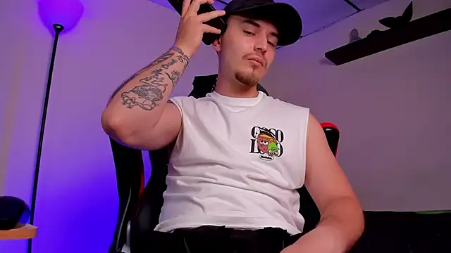 james connor2 online show from November 5, 2025, 7:14 pm