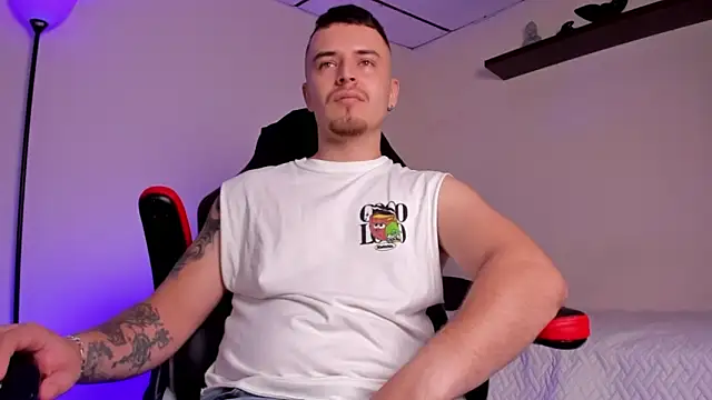 james connor2 online show from November 12, 2025, 6:52 pm