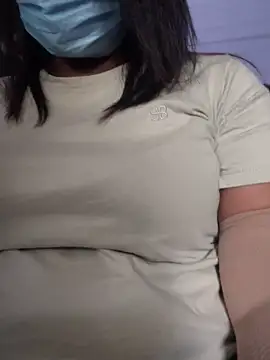 NethuQueen online show from April 28, 2026, 9:14 am