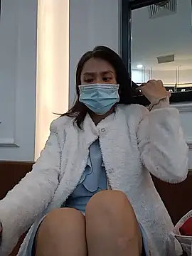 Snapshot of Hera_hera chatting on December 28, 2024, 1:17 pm Hera hera online show from December 28, 2024, 1:17 pm