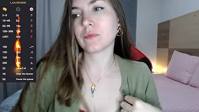 Snapshot of Naughty_Annn chatting on May 20, 2026, 4:18 am Naughty Annn online show from May 20, 2026, 4:18 am