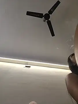 sexy-mohini online show from June 27, 2026, 6:57 pm