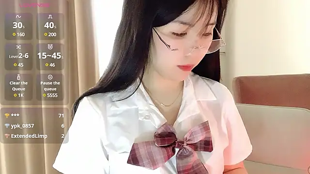 NickiBloom online show from March 23, 2025, 5:43 am