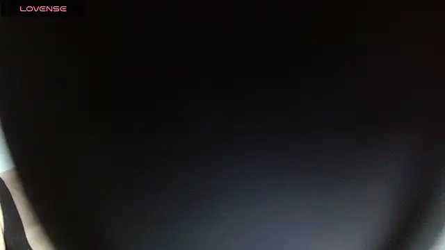 Alettalovee online show from October 10, 2025, 5:23 pm