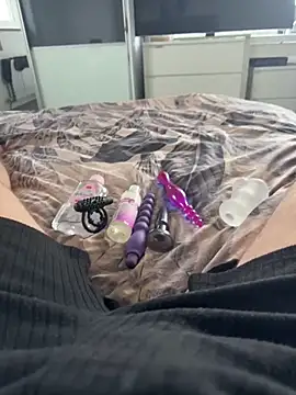 MarriedManBigCock online show from April 15, 2026, 11:06 am