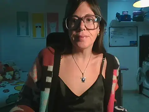 Snapshot of Calentandote chatting on May 13, 2026, 8:55 am Calentandote online show from May 13, 2026, 8:55 am
