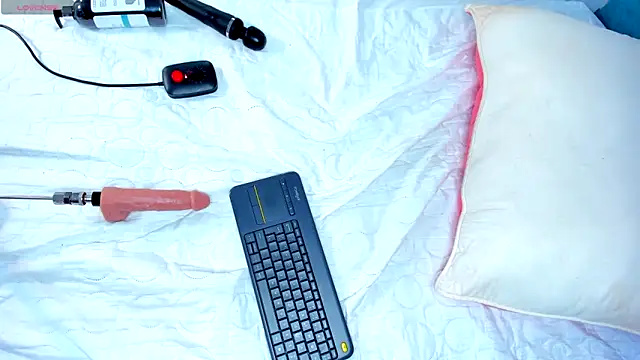 CintiaVega online show from February 7, 2025, 2:58 pm