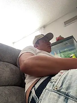 marioduran03 online show from March 22, 2025, 7:42 pm