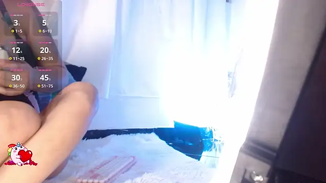 Candy21  online show from September 16, 2025, 8:21 pm