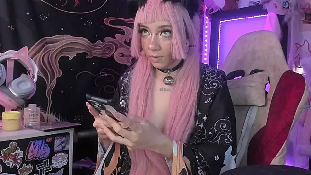 Alicedangerrr online show from May 2, 2026, 1:32 am