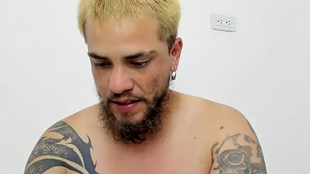 Beard xox online show from June 13, 2026, 11:02 pm