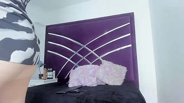 Snapshot of MaiteHT chatting on October 12, 2025, 9:03 pm MaiteHT online show from October 12, 2025, 9:03 pm