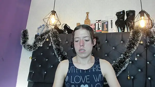 Vannesa gomezz online show from December 23, 2024, 6:58 pm