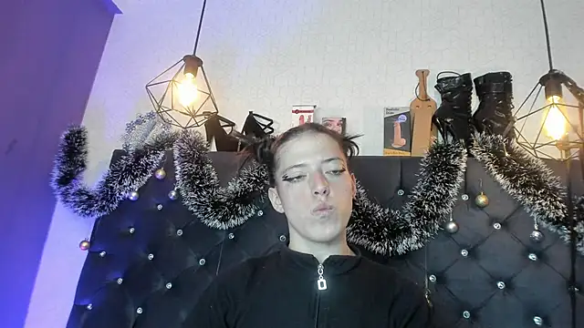 Vannesa gomezz online show from December 28, 2024, 10:02 pm