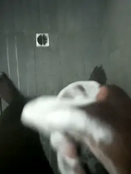 TheeMassageMobileSpa online show from November 20, 2025, 3:56 pm