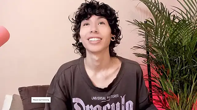 Snapshot of luck_noor7 chatting on February 19, 2025, 9:47 pm luck noor7 online show from February 19, 2025, 9:47 pm