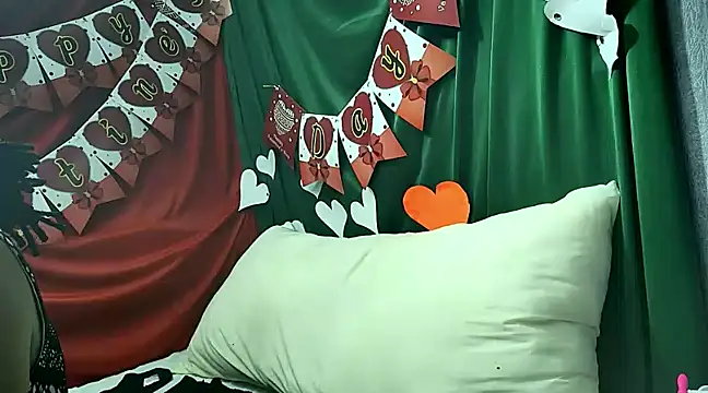 Snapshot of Squirt_Princess chatting on February 11, 2025, 3:40 pm Squirt Princess online show from February 11, 2025, 3:40 pm