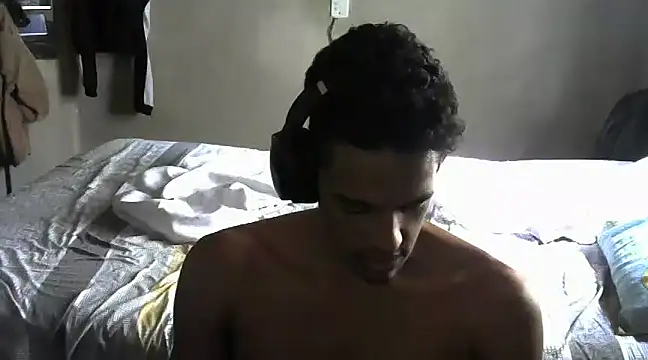 Snapshot of RenziTatte chatting on February 26, 2025, 2:14 pm RenziTatte online show from February 26, 2025, 2:14 pm