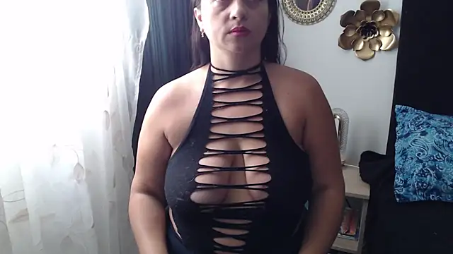 Snapshot of TatianaMonteross chatting on March 30, 2026, 6:53 pm TatianaMonteross online show from March 30, 2026, 6:53 pm
