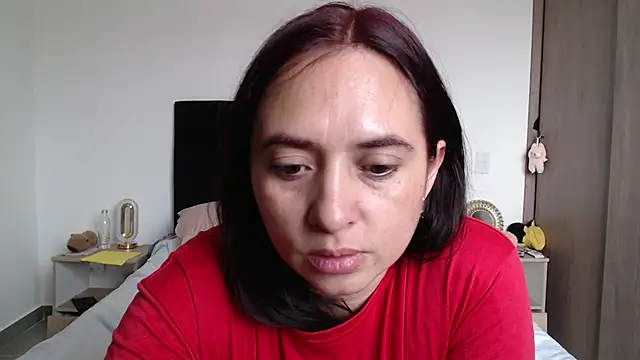 Snapshot of TatianaMonteross chatting on April 23, 2026, 5:04 pm TatianaMonteross online show from April 23, 2026, 5:04 pm