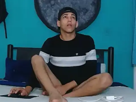 Dirtymatthew online show from February 18, 2025, 12:39 pm