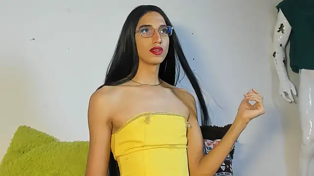 Snapshot of CharlotteLauren chatting on September 18, 2025, 11:51 pm CharlotteLauren online show from September 18, 2025, 11:51 pm