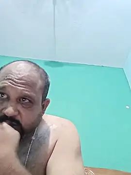 Maddy030686 online show from April 28, 2026, 3:44 am