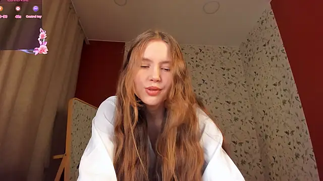 MaryannSoftt online show from November 28, 2025, 4:20 pm