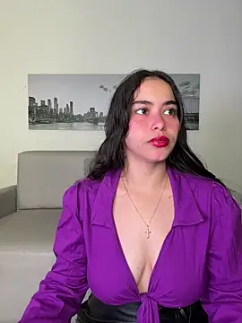 Snapshot of SophieRoyals chatting on June 21, 2026, 1:46 pm SophieRoyals online show from June 21, 2026, 1:46 pm