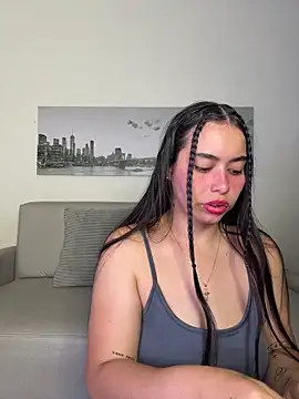 Snapshot of SophieRoyals chatting on June 26, 2026, 12:53 pm SophieRoyals online show from June 26, 2026, 12:53 pm