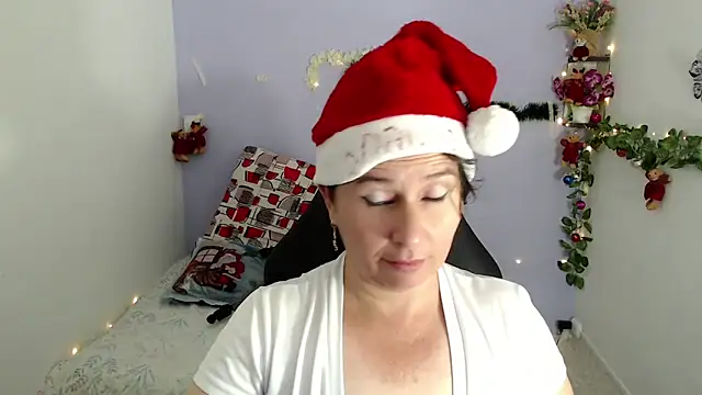 victoria jones online show from December 24, 2024, 1:39 pm
