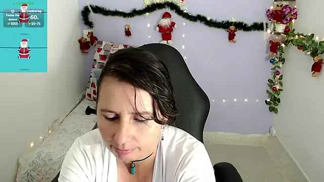 victoria jones online show from December 24, 2024, 4:40 pm